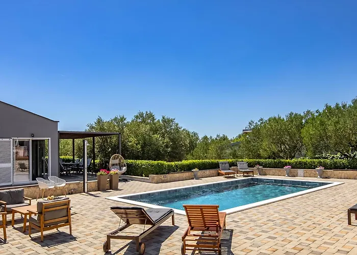 Villa Divinus