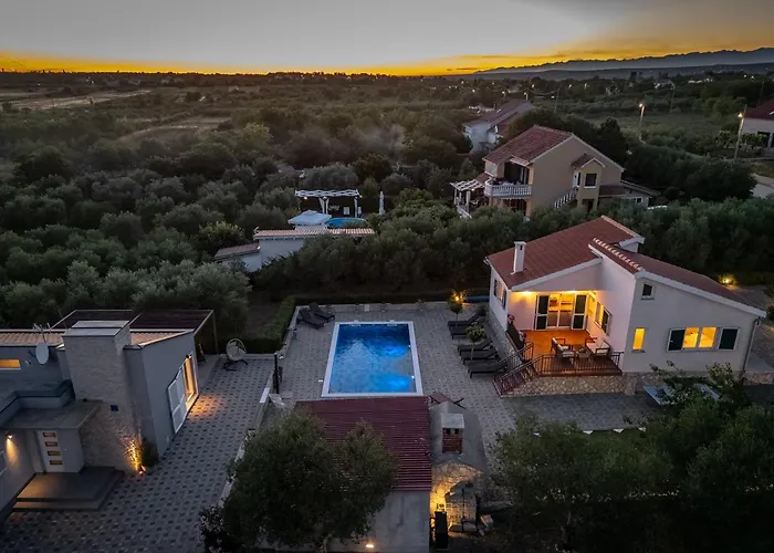 Divinus Villa